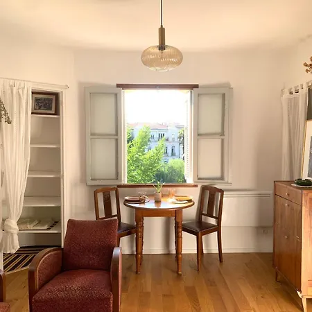 Vintage - Train Station & Comedie Apartment *